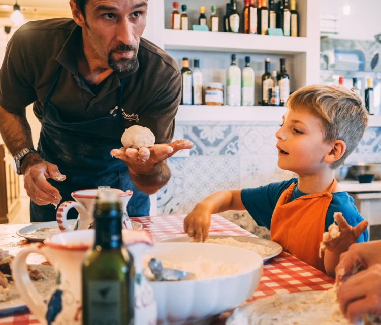 Sorrento: Pizza Making Class at Tirabusciò Cooking School - Key things you should know before you go