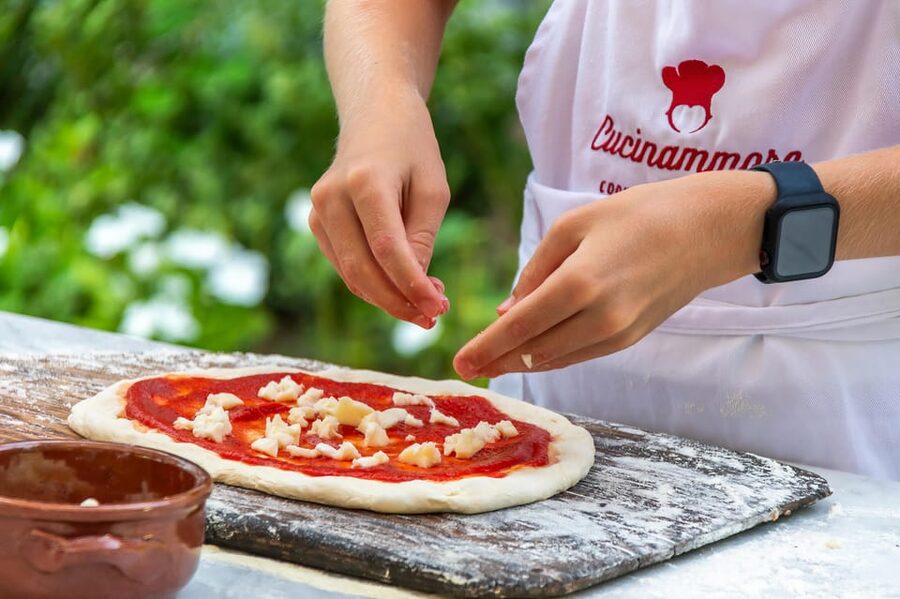 SORRENTO: Pizza School Mastering Neapolitan Delights - The oven moment: watching dough turn into pizza