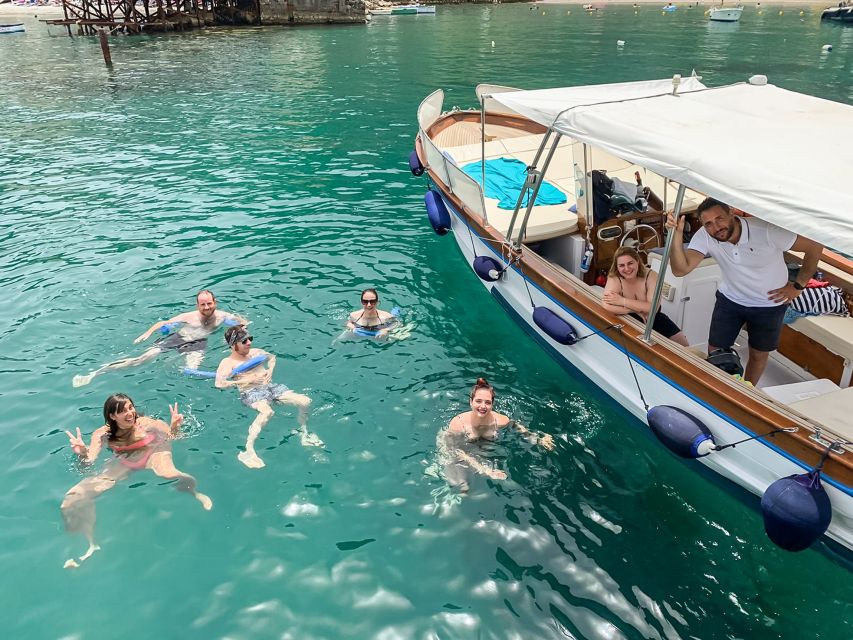 Sorrento: Sightseeing Cruise with Limoncello Tasting - Leg by leg: how the 2 hours unfold on the water
