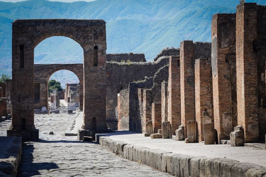 Sorrento: Skip-the-Line Pompeii Express Tour by Train - What to bring and how to survive Pompeii comfortably