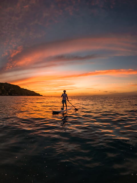 Sorrento: SUP Paddleboard Tour to Bagni Regina Giovanna - How the Tour Wraps Up: Showers, Rinse-Off Time, and Looking at Photos