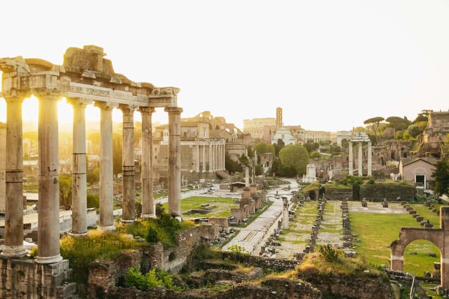 Sunrise in Rome: Small Group E-Bike Tour & Italian breakfast - Starting near St. Maria Maggiore: the quick “Rome orientation” moment