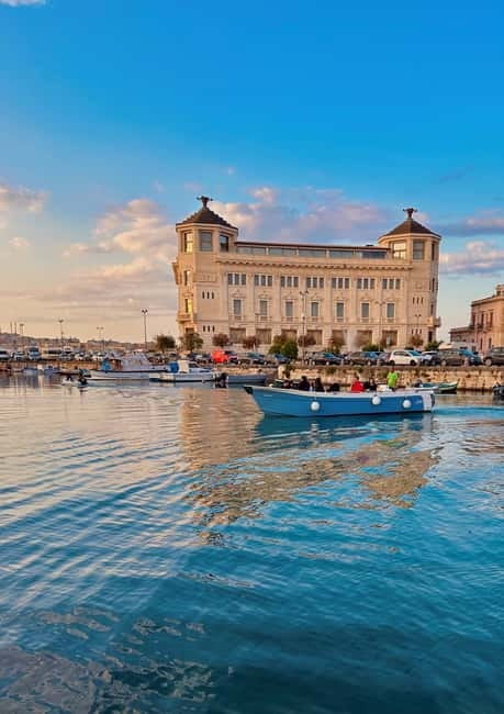 Syracuse: Ortigia Island and Sea Caves Boat Tour with Drinks - Who this tour suits best (and who should pick something else)