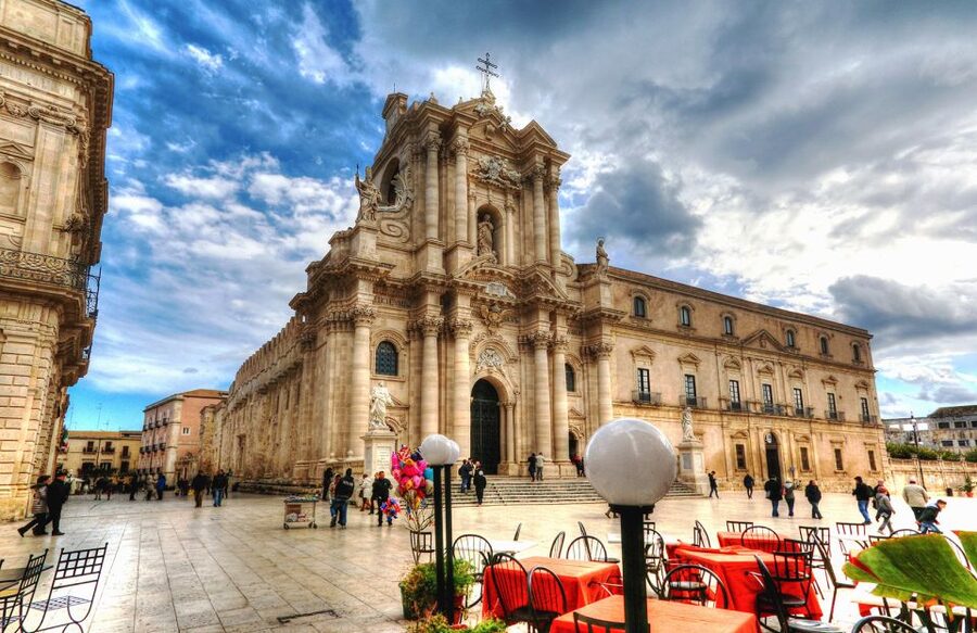 Syracuse: Ortigia Private Walking Tour - Ortigia in Two Hours: Why This Walk Feels Like the Right Amount