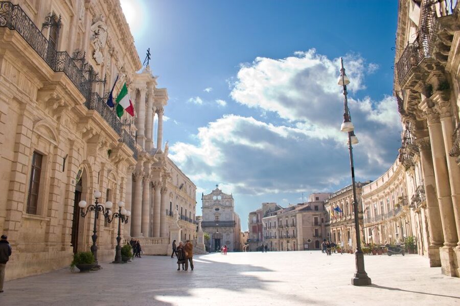 Syracuse: Ortigia Private Walking Tour - Cathedral Square and the Church That Used to Be Something Else
