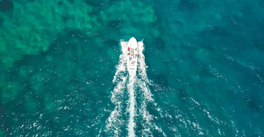 Syracuse: Pillirina, Ortigia, and Sea Caves Tour by Boat - Finding the boat near Ortigia: Dolphin Excursion and Rental
