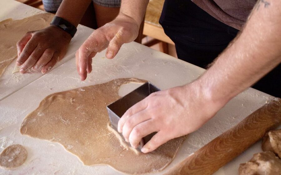 Taormina: Cannolo Cooking Class with Completion Certificate - Porta Messina Arch meeting point, and how to find it without stress