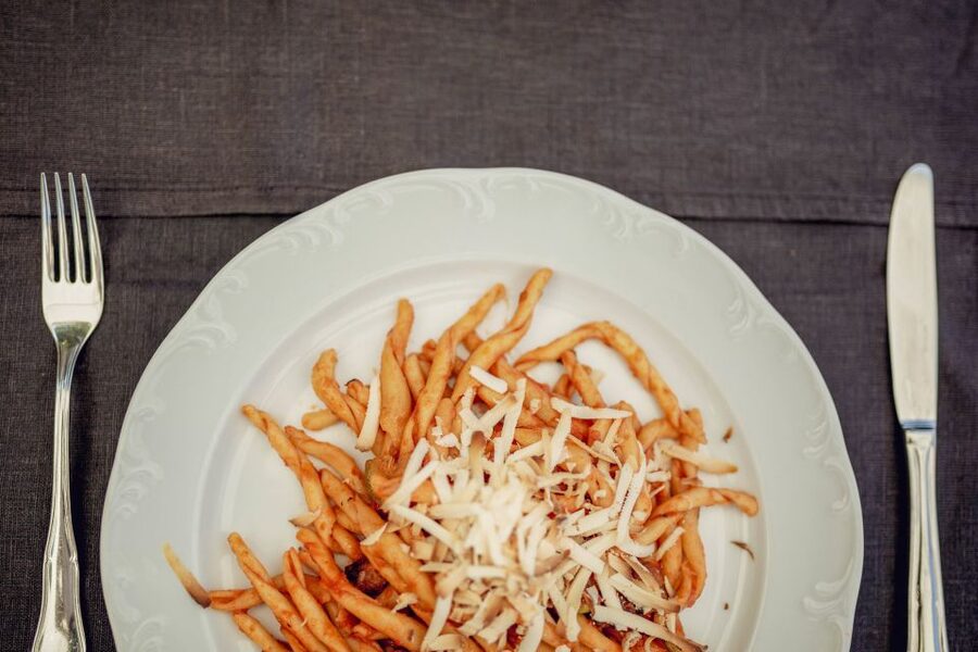 Taormina: Godfather Vs Mafia Tour with Pasta Lunch - Why this Taormina day feels different than a standard movie tour