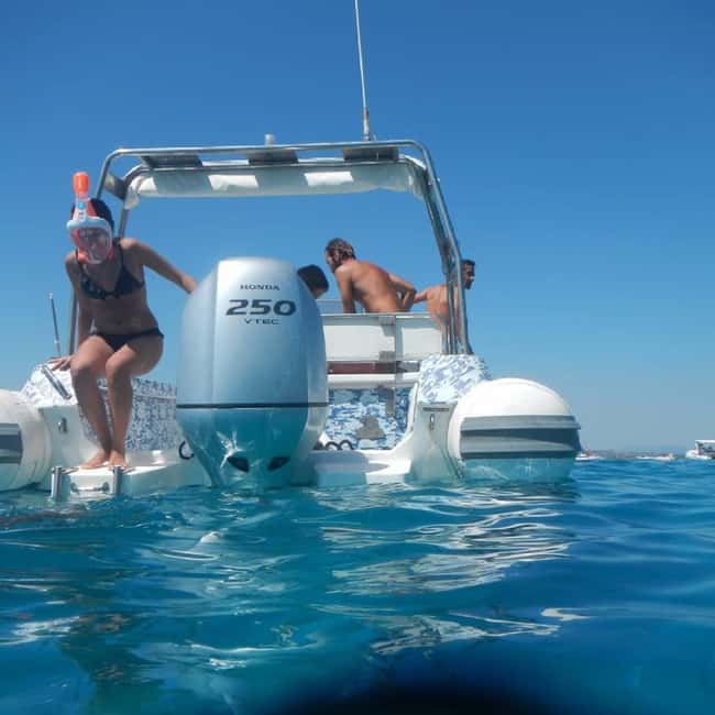 Tavolara: 5 Islands tour from San Teodoro's beach - Molara natural pools: your best snorkeling-friendly window