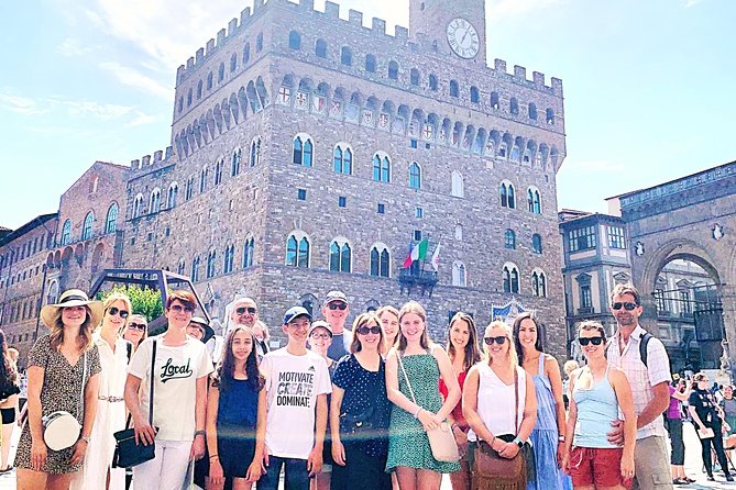 The Best tour in Florence: Renaissance & Medici Tales - guided by a STORYTELLER - The finale by the Arno: Ponte Vecchio viewpoints without ticket stress