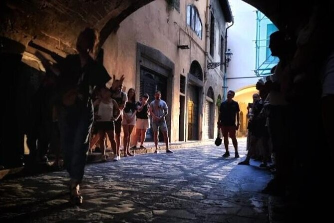 The Dark Side of Florence: Mysteries and Legends - Night Walk Meets the Medici Stories at Santissima Annunziata