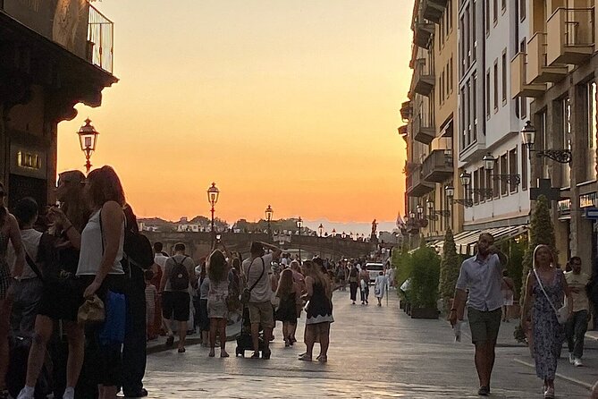 The Dark Side of Florence: Mysteries and Legends - Piazza della Signoria: The Mercenary Ghost and Night-Square Drama