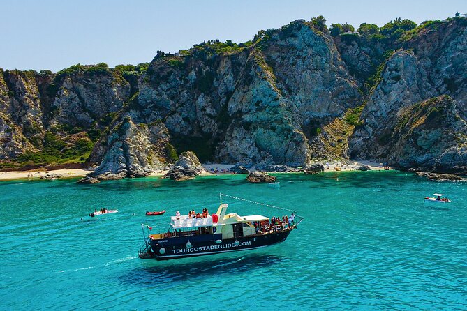 Tour of the Costa degli Dei by boat, 3 hours with aperitif included - Capo Vaticano: three beaches you can see from the best seat