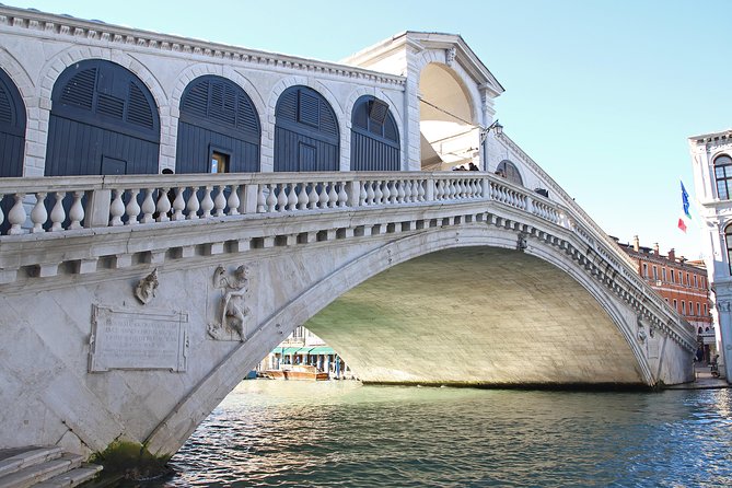 Tour of The Real Hidden Venice - Arriving at Rialto Bridge Without Feeling Like You Just Got Dumped