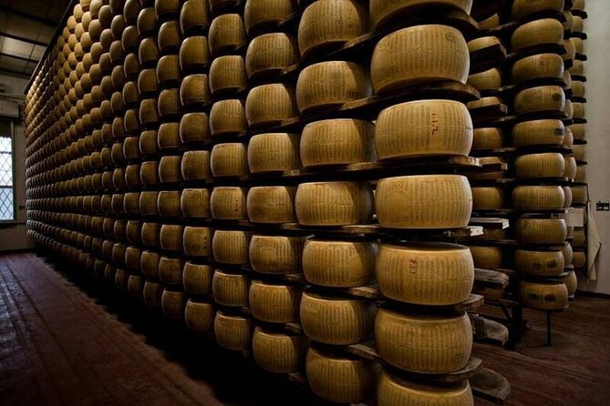 Tour Parmigiano Reggiano dairy and Parma ham - The Ham Tastings: Parma Ham, Bread, and Sparkling Wine