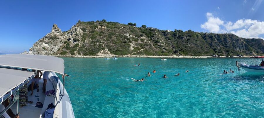 Tropea: Capo Vaticano Boat Trip with Snorkeling & Drink - Tropea to Capo Vaticano by boat: the three hours that feel like five