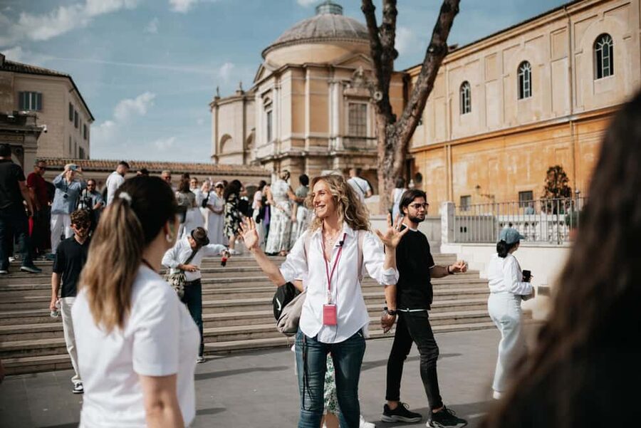 Vatican Museums & Sistine Chapel Skip-the-Line Guided Tour - Vatican Museums in 2.5 Hours: How the Route Hits the Must-See Art