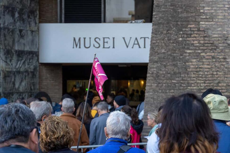 Vatican Museums & Sistine Chapel Skip-the-Ticket-Line Tour - Why skip-the-line at the Vatican actually matters