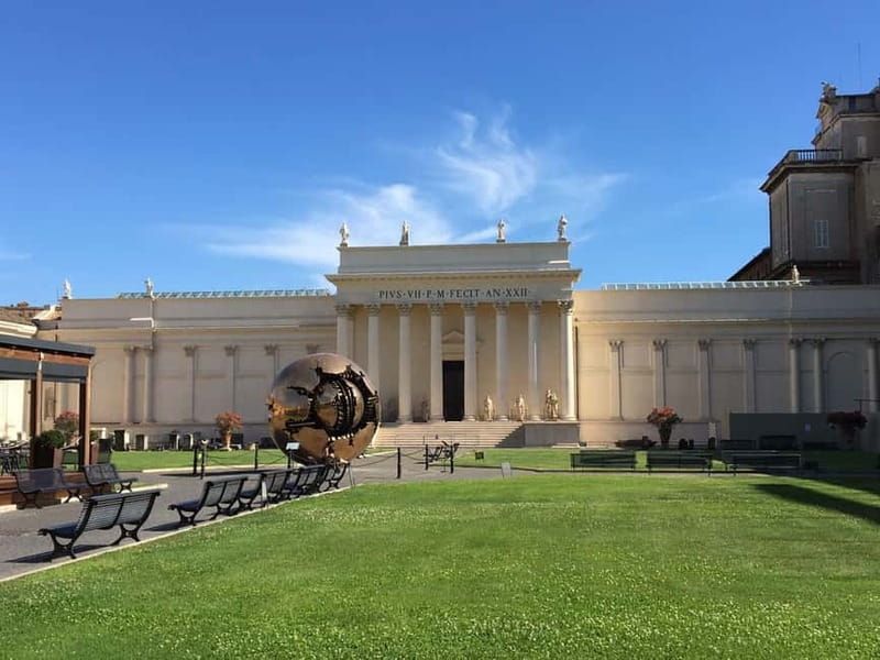 Vatican Museums, Sistine Chapel & St. Peter's Square Tour - Vatican Museums: the route that makes the collection make sense