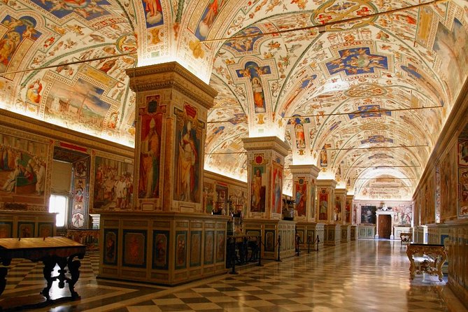 Vatican Museums Sistine Chapel Tour with access to St Peter - Vatican Museums: how the guide helps you see more than the headlines