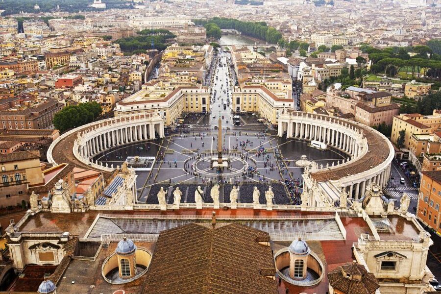 Vatican: Papal Audience and St. Peter's Basilica Guided Tour - Your free hour in the basilica, how to use it well