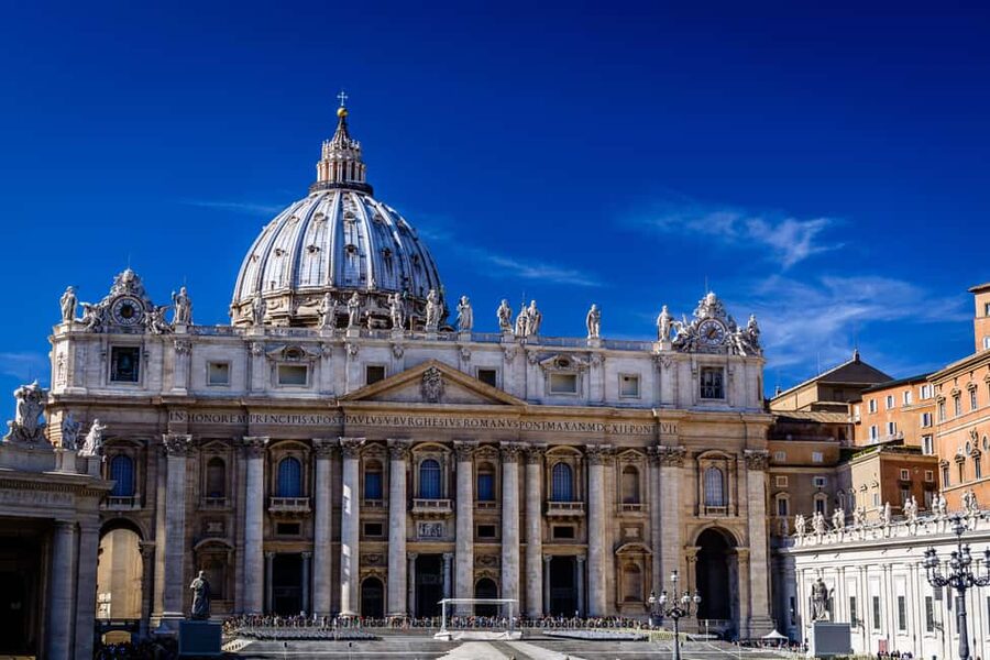 Vatican: Vatican Museums Sistine Chapel Skip-the-Line Ticket - Practical packing and behavior rules
