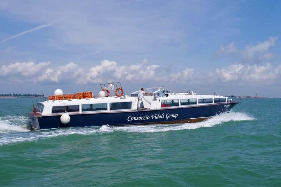 Venetian Lagoon Tour: Visit Murano, Burano and Torcello - 4.5 Hours vs 6 Hours: Same Route, Different Breathing Room