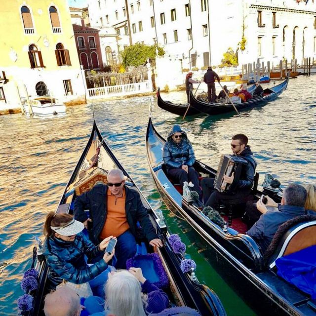 Venice: 30-Minute Gondola Ride on Grand Canal with Serenade - Timing Tips for a Better Serenade (and Fewer Regrets)