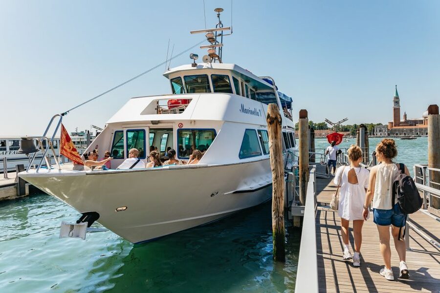 Venice: Burano, Torcello & Murano Boat Tour w/Glassblowing - What the Boat Ride Adds (And Why It Matters)