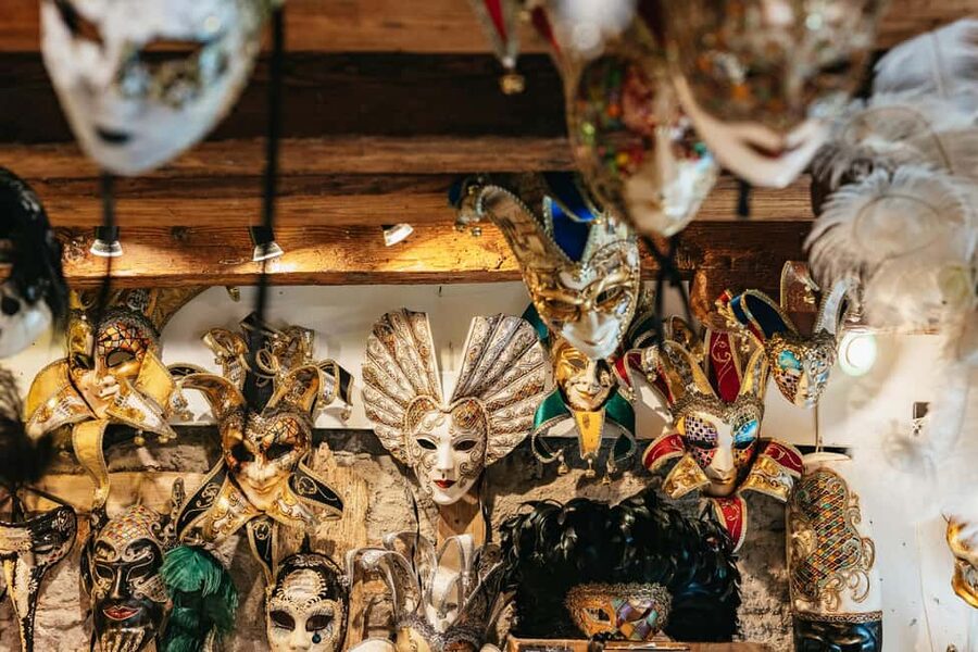 Venice: Carnival Mask Workshop - Painting With Paper-mâché Techniques, From Base Colors to Fine Details