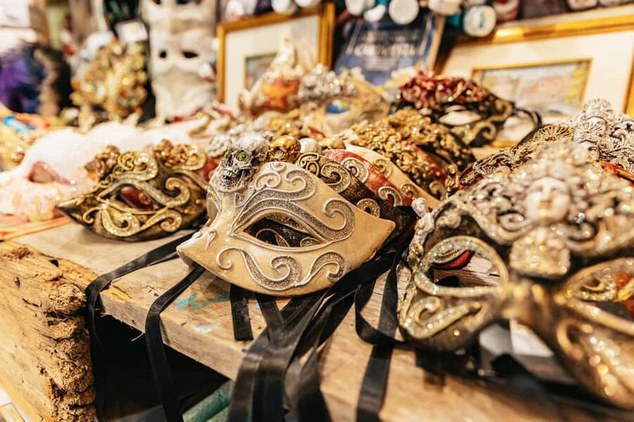 Venice: Carnival Mask Workshop - The 1-Hour Timing: Short on Paper, Not Always Rushed