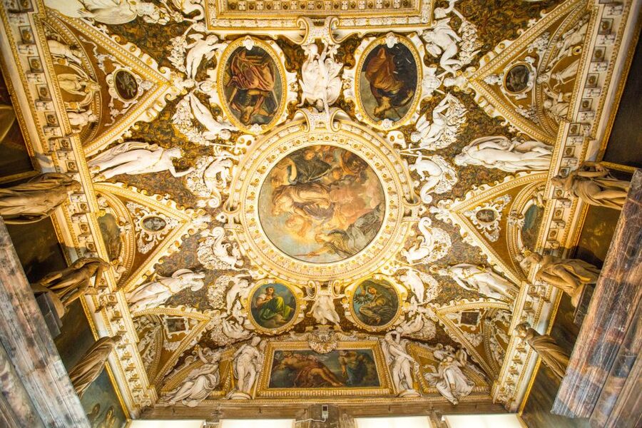 Venice: Doge's Palace Skip-the-Line Tour with Prisons - Doge’s Palace is really three buildings in one story
