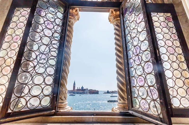 Venice: Doge's Palace, St Mark's Basilica, and Pala d'Oro - St. Mark’s Square meeting point, and why the group size matters
