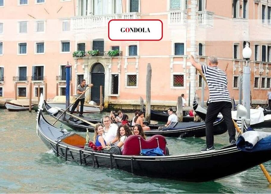 Venice: Grand Canal by Gondola with Live Commentary - The best part: a guided gondola that explains what you are seeing