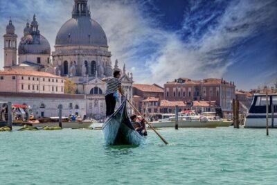 Grand Canal by Gondola with Live Commentary