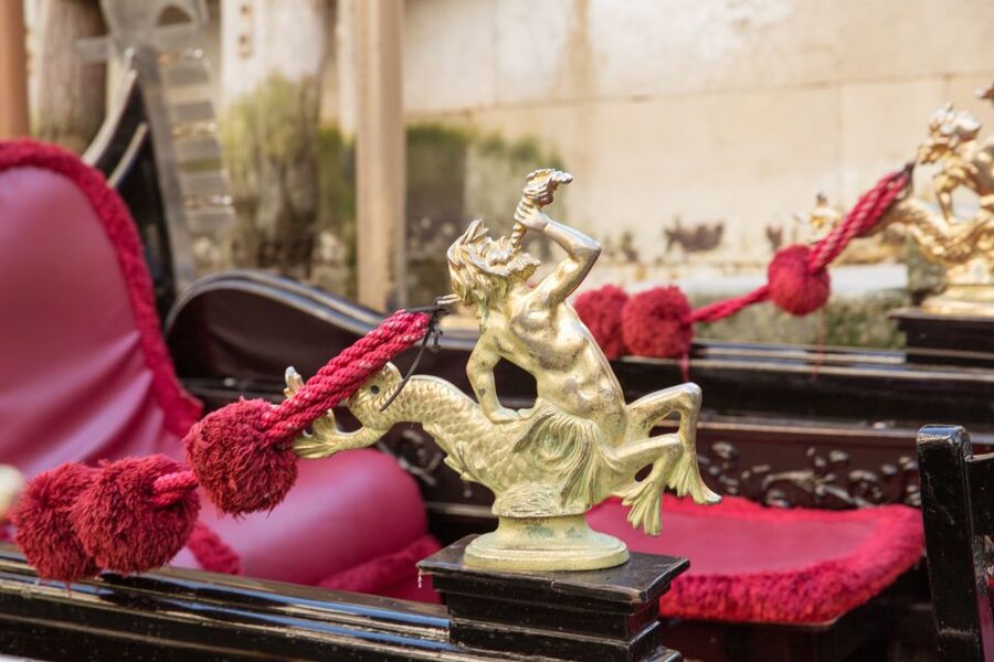 Venice: Grand Canal by Gondola with Live Commentary - What to bring, and how to make this fit your Venice day