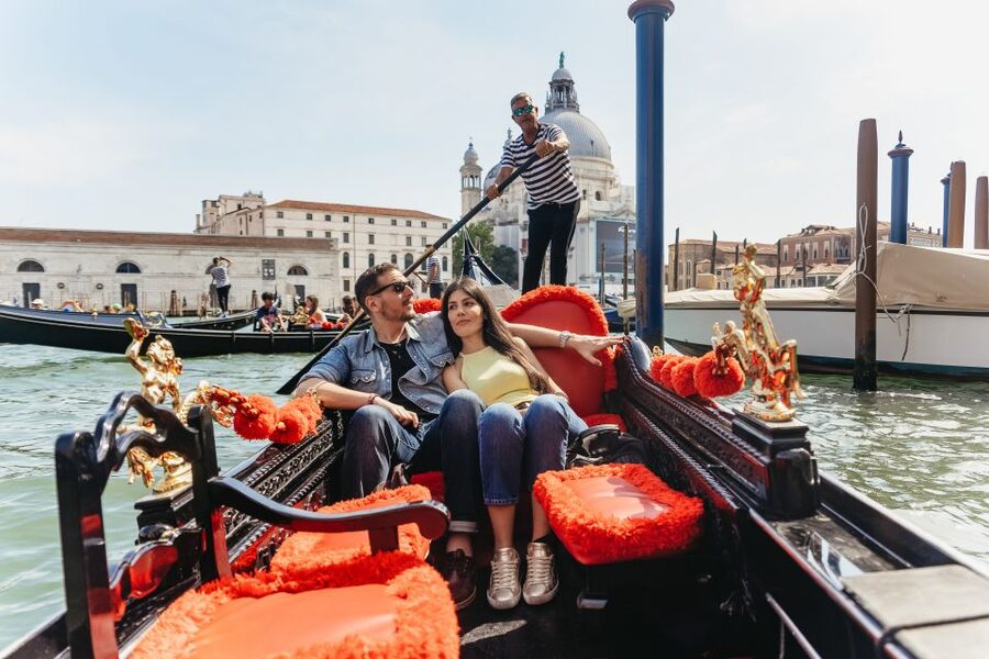 Venice: Grand Canal Gondola Ride with App Commentary - Key highlights to look for