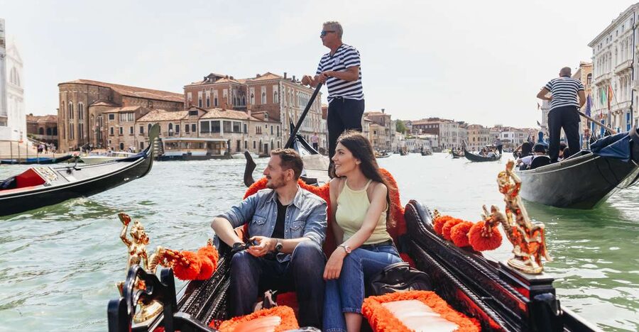 Venice: Grand Canal Gondola Ride with App Commentary - Why This App-Guided Grand Canal Gondola Feels Smarter