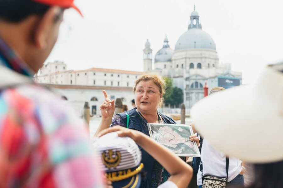 Venice: Grand Canal Gondola Ride with App Commentary - Landmarks on the Route: What Each Stop Adds