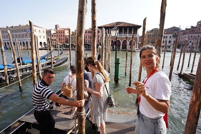 Venice Like a Local: Food, Wine & Spritz Tour with Traghetto Ride - Value check: why $107.63 can make sense here