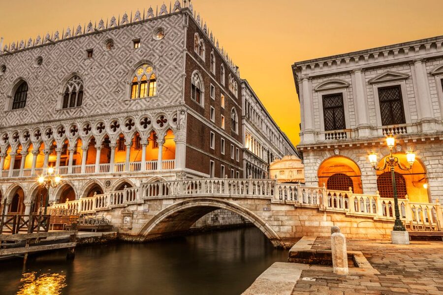 Venice: Lords of the Night Prison’s Palace Cells & Tortures - Piazza San Marco Prisons: Why This Stops Feels So Different