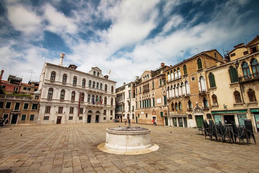 Venice: Morning Walking Tour - Campo Santa Maria Formosa and the doges’ burial at San Giovanni e Paolo