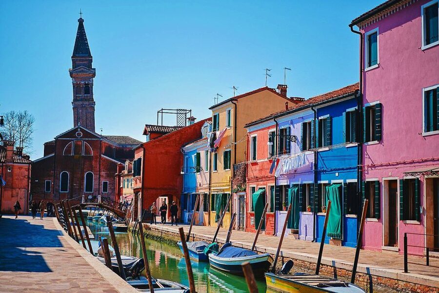 Venice: Murano & Burano Panoramic Boat Tour w/ Glassblowing - Burano on Foot: Color, Lace, and a Real Sense of Local Life