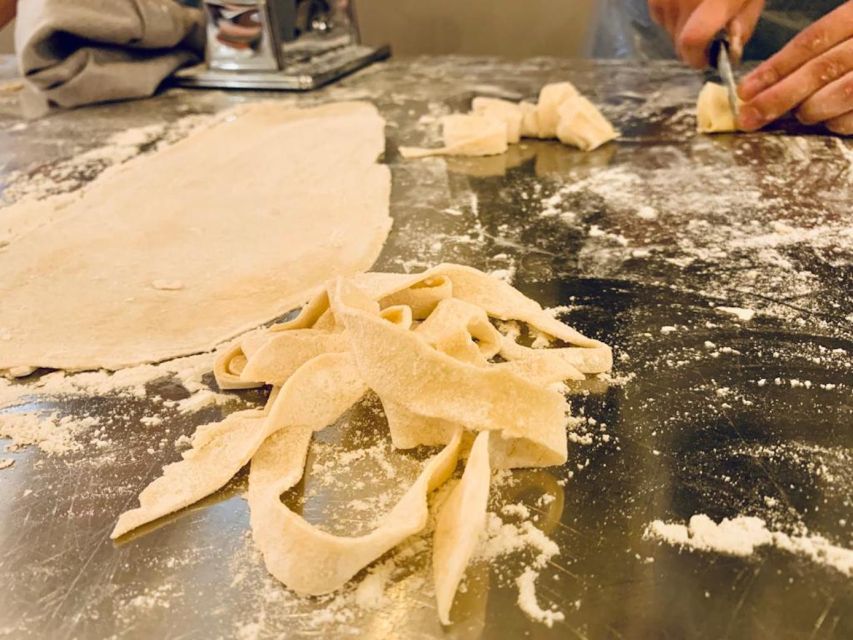 Venice: Pasta and Tiramisu Cooking Class with Wine - Fresh Fettuccine and Ravioli: Learning Pasta That Actually Looks Right