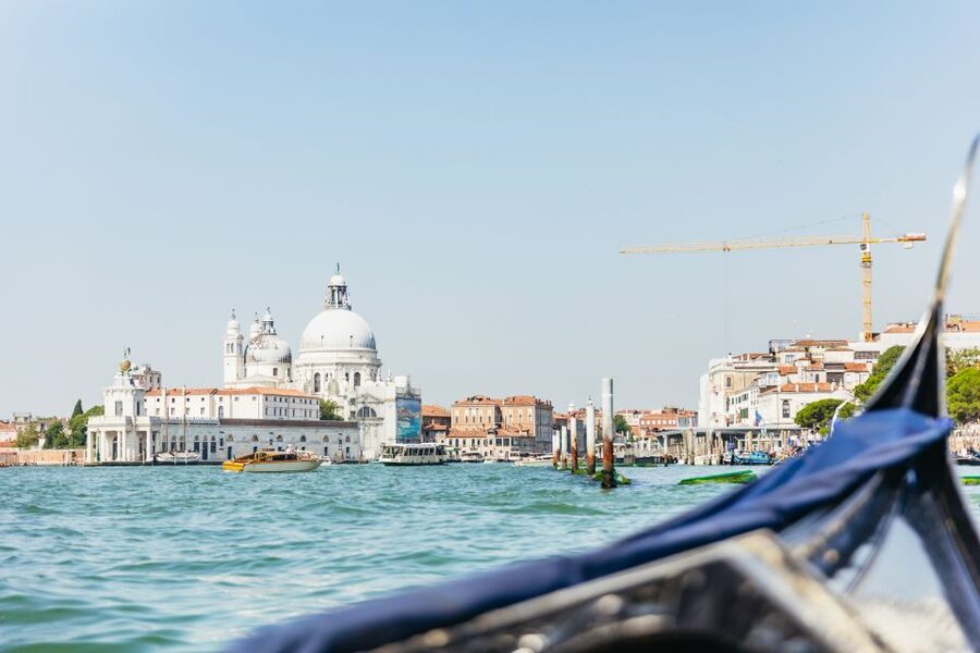 Venice: Private Gondola Ride along Grand Canal - The real draw: a private 30-minute Grand Canal viewpoint