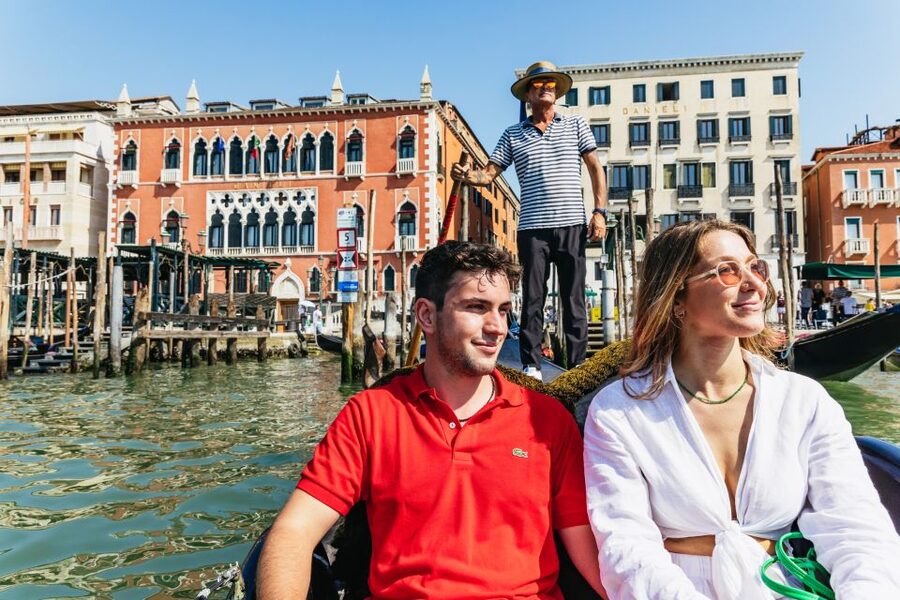 Venice: Private Gondola Ride along Grand Canal - From the start to Ponte dellAccademia: setting Venice’s tempo