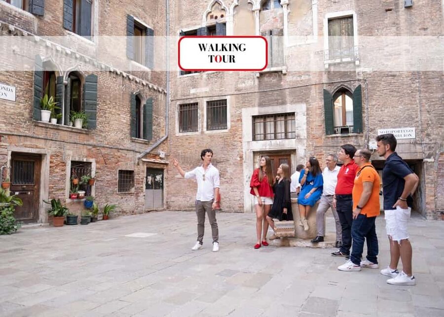 Venice: Rialto Bridge & Offbeat Unusual Venice Walking Tour - Casanova’s House and the Odd-Corner Stories You Want