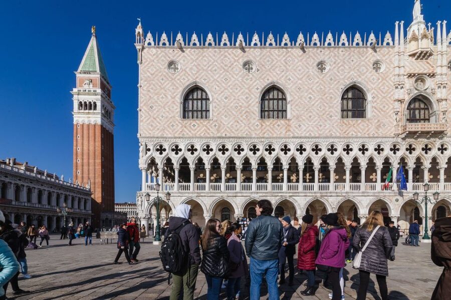 Venice: Rialto Bridge & Offbeat Unusual Venice Walking Tour - Price and Value: Is About $28 a Good Deal?