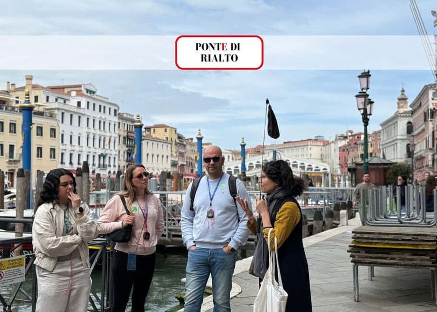 Venice: Rialto Bridge & Offbeat Unusual Venice Walking Tour - Getting Oriented in San Marco Before the Narrow Ways Take Over