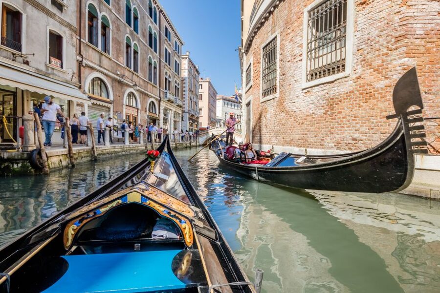 Venice: Shared Gondola Ride Across the Grand Canal - Where you meet at the Alilaguna ticket office by Royal Gardens